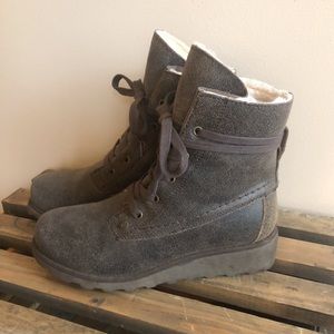 BearPaw Women’s Krista Boots (NWOT)